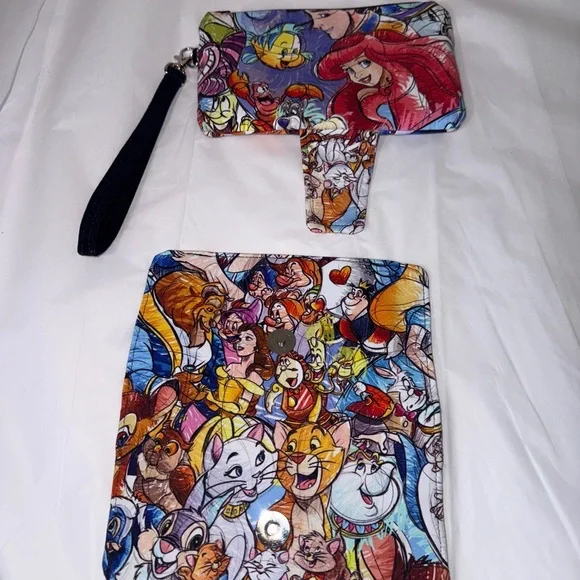 Disney wristlet Wallet - Picture 11 of 13
